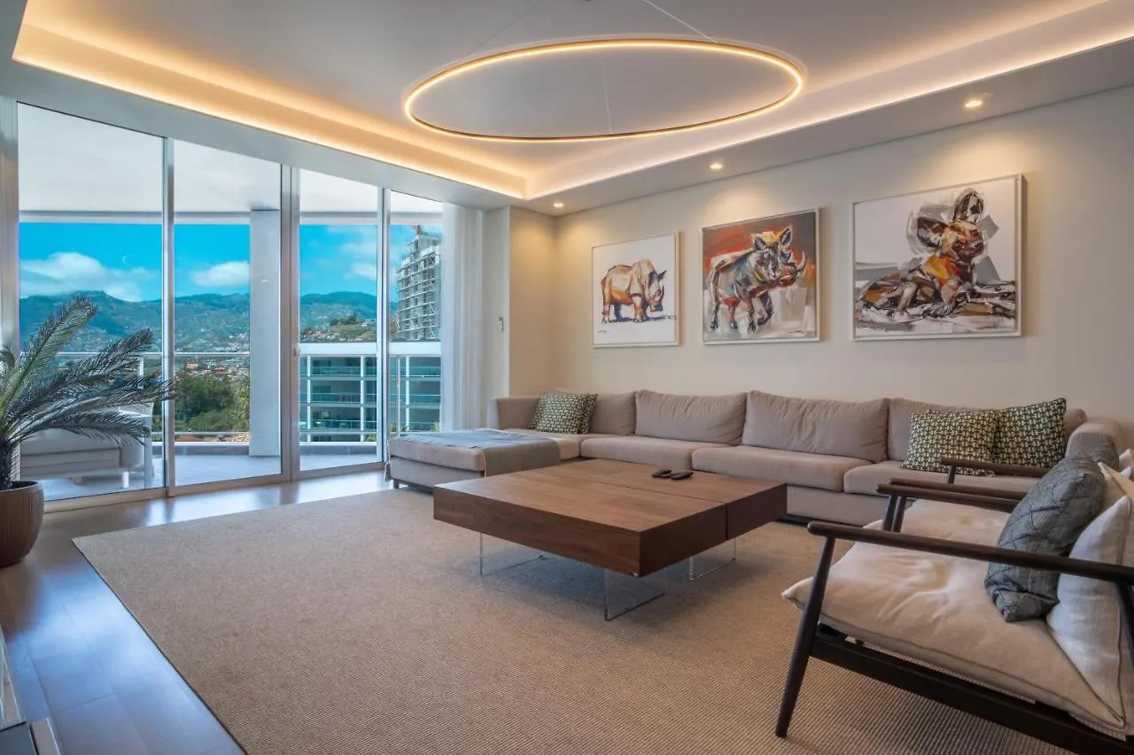 The Stylish Apt. Of Madeira Palace Cc Funchal  0*, Funchal (Madeira)