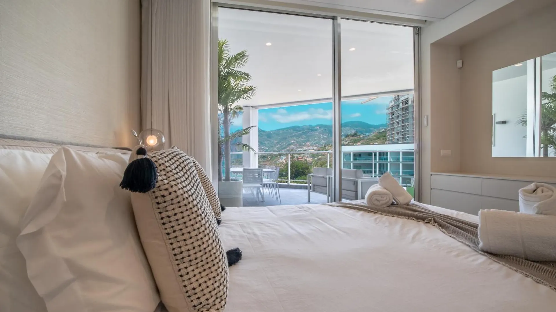 The Stylish Apt. Of Madeira Palace Cc Funchal  Funchal (Madeira)